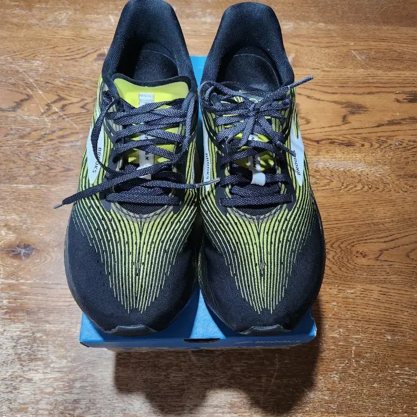 [BUNJANG] Brooks Hyperion Max 275mm Running Shoes / 브룩스 하이페리온 맥스 275mm