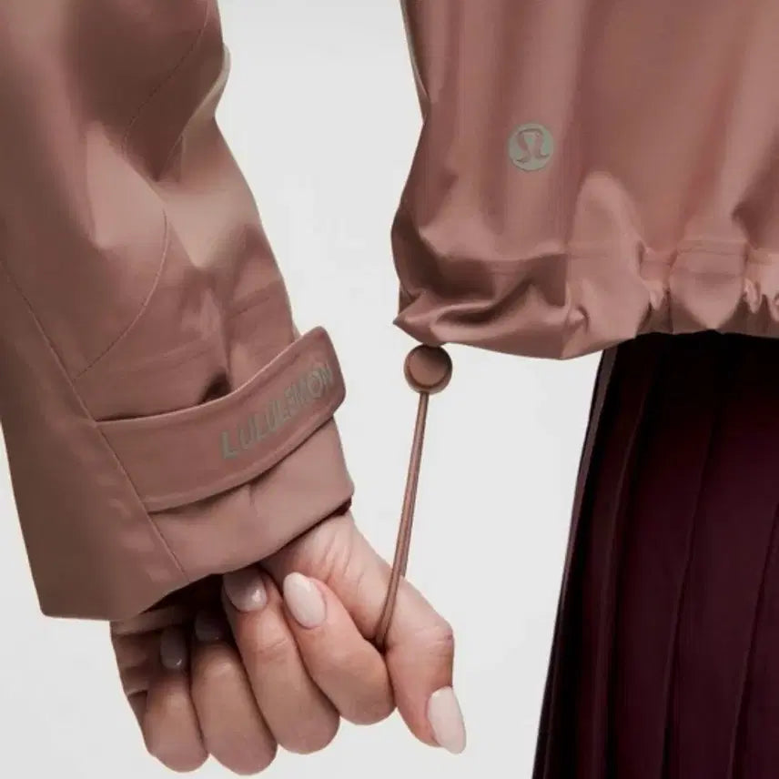 [BUNJANG] Lululemon Rain Chaser Size 2 New / 룰루레몬 레인체이서 2사이즈 새상품