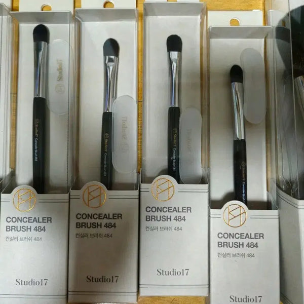 [BUNJANG] Studio 17 Concealer & Powder Brush Set / 스튜디오17 컨실러 파우더 브러쉬 세트