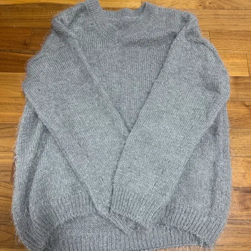 [BUNJANG] V-Neck Angora Knit Gray / 브이넥 앙고라 니트 그레이