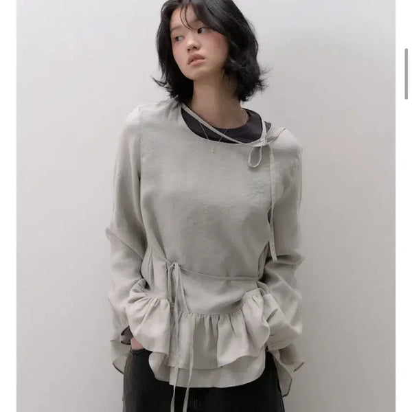 [BUNJANG] 8Seconds Layered Long-Sleeve Blouse Khaki / 에잇세컨즈 레이어드 긴팔 블라우스 카키