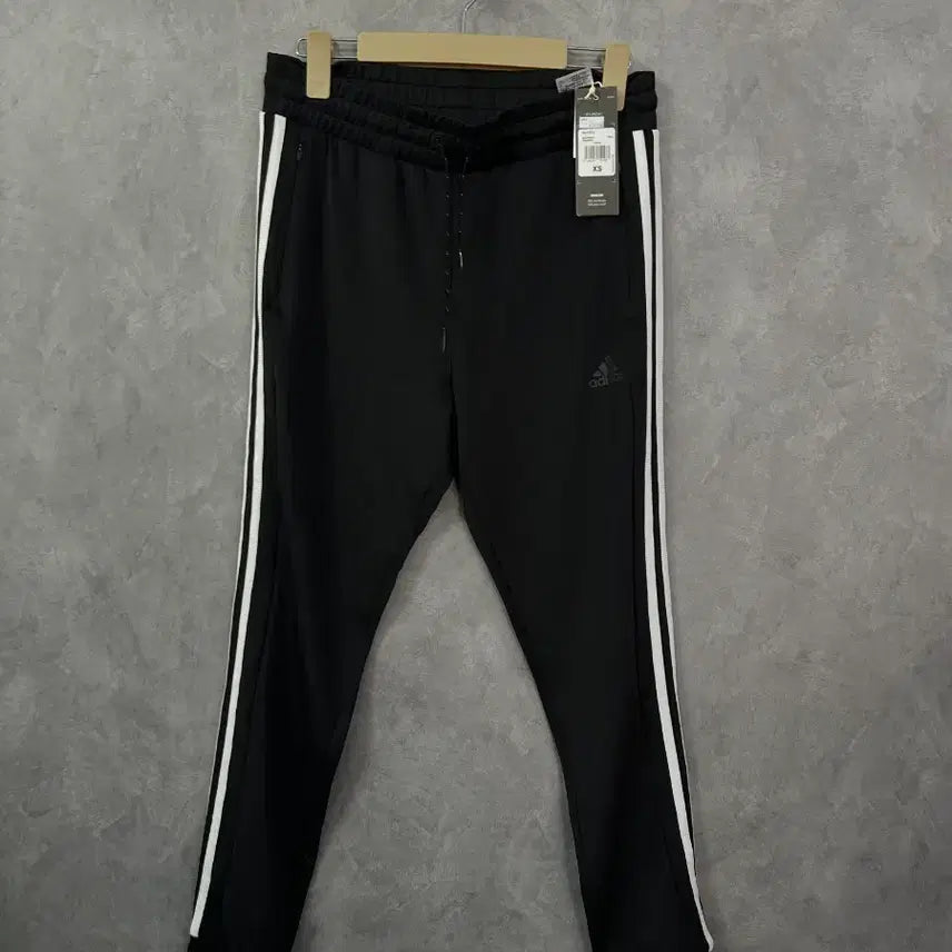 [BUNJANG] Adidas 3-Stripes Training Pants - Black, XS, New / 아디다스 삼선 트레이닝 팬츠 블랙 XS 새상품