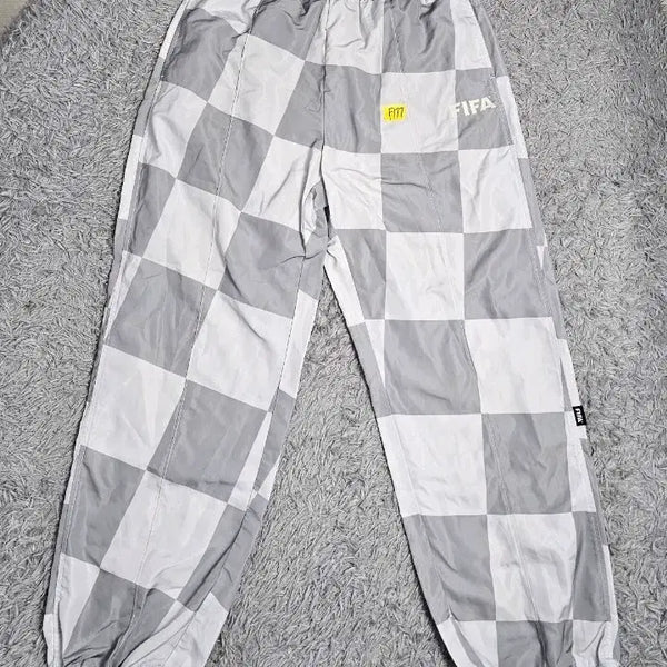 [BUNJANG] FIFA Check Pattern Training Pants L F177 / FIFA 체크 패턴 트레이닝 팬츠 L F177