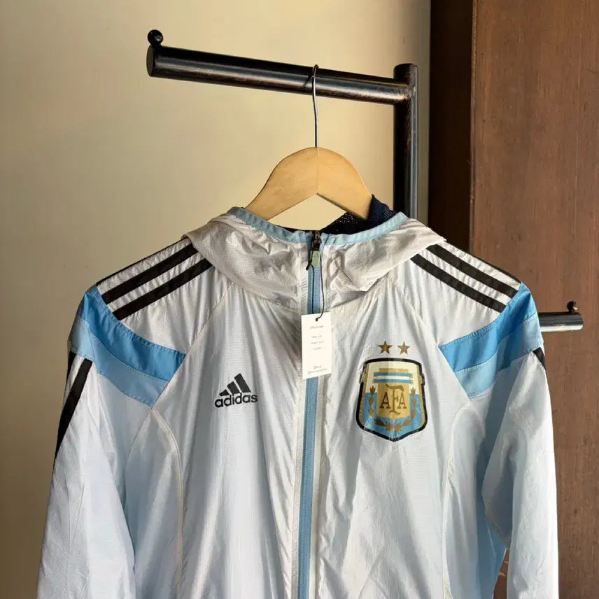 [BUNJANG] Adidas Argentina Windbreaker Jacket / 18092 - 아디다스 아르헨티나 바람막이 자켓