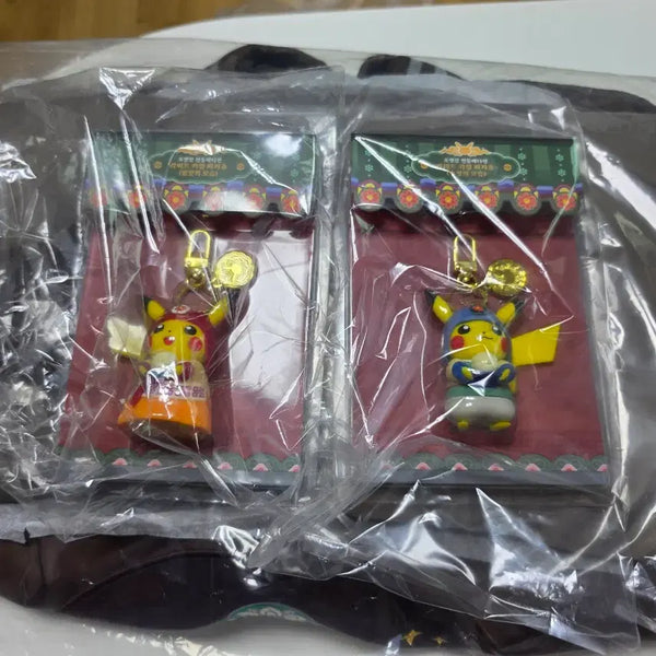 [BUNJANG] Gopung Store Hanbok Pikachu Light Keyring Set / 고풍상점 한복 피카츄 라이트 키링 2종 팝니다