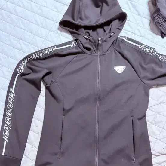 [BUNJANG] Dynafit Hooded Zip-Up Jacket Black Size S / 다이나핏 후드집업 블랙 S(85)