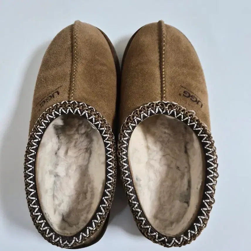 [BUNJANG] Ugg Australia Brown Slippers Size 38 (245) / 어그 Australia 슬리퍼 브라운