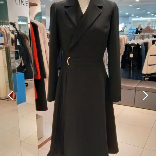 [BUNJANG] LINE Tailored Side Pleats Dress / (거의새것) 라인 (LINE) 테일러드 사이드 플리츠 원피스