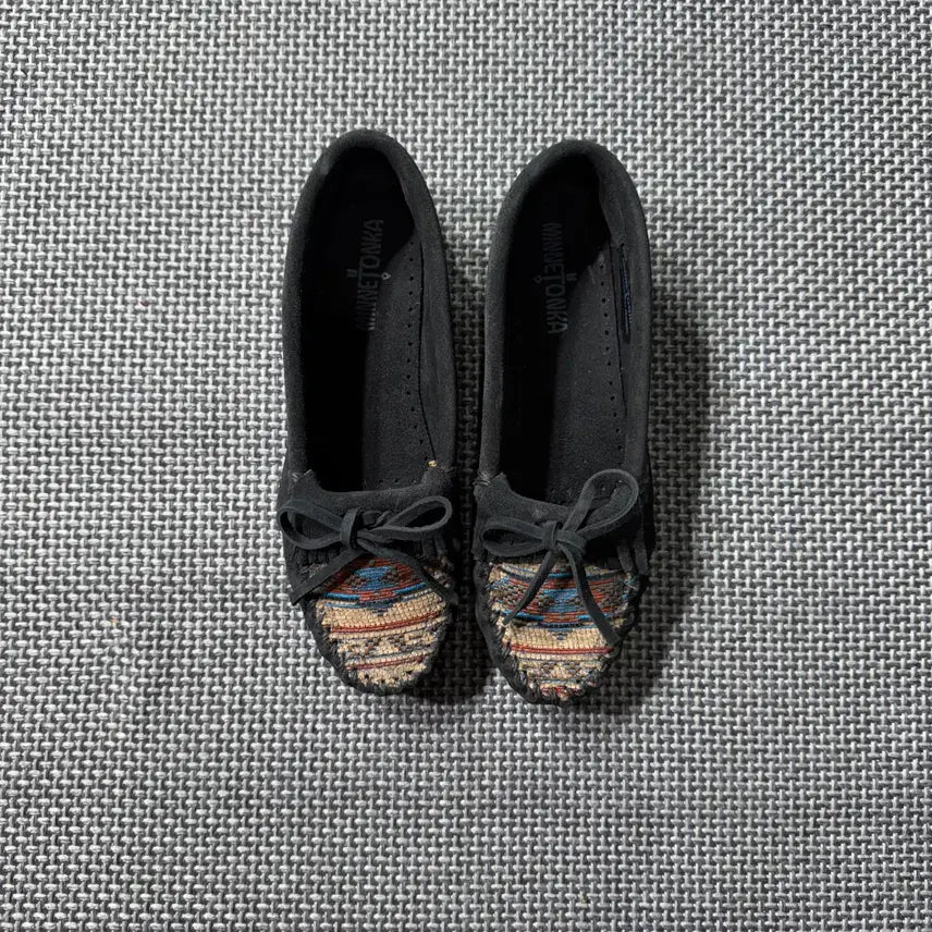 [BUNJANG] Minnetonka Moccasins Size 240 / Minnetonka 모카신 240