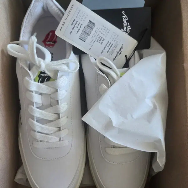 [BUNJANG] Rolling Stones White Sneakers (US 9) / 롤링스톤즈 흰색 운동화 270mm (새상품)