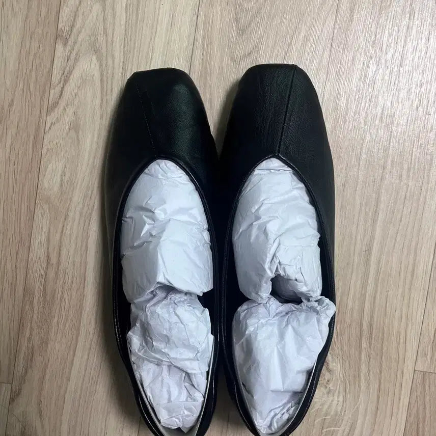 [BUNJANG] Customade Woman Basic Square Leather Flat Shoes Camila (Black) / 커스텀에이드우먼) 베이직 스퀘어 레더 플랫슈즈 카밀라 (블랙)