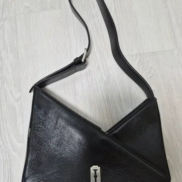 [BUNJANG] Vunque Mini Shoulder Bag Black / 분크 미니 숄더백