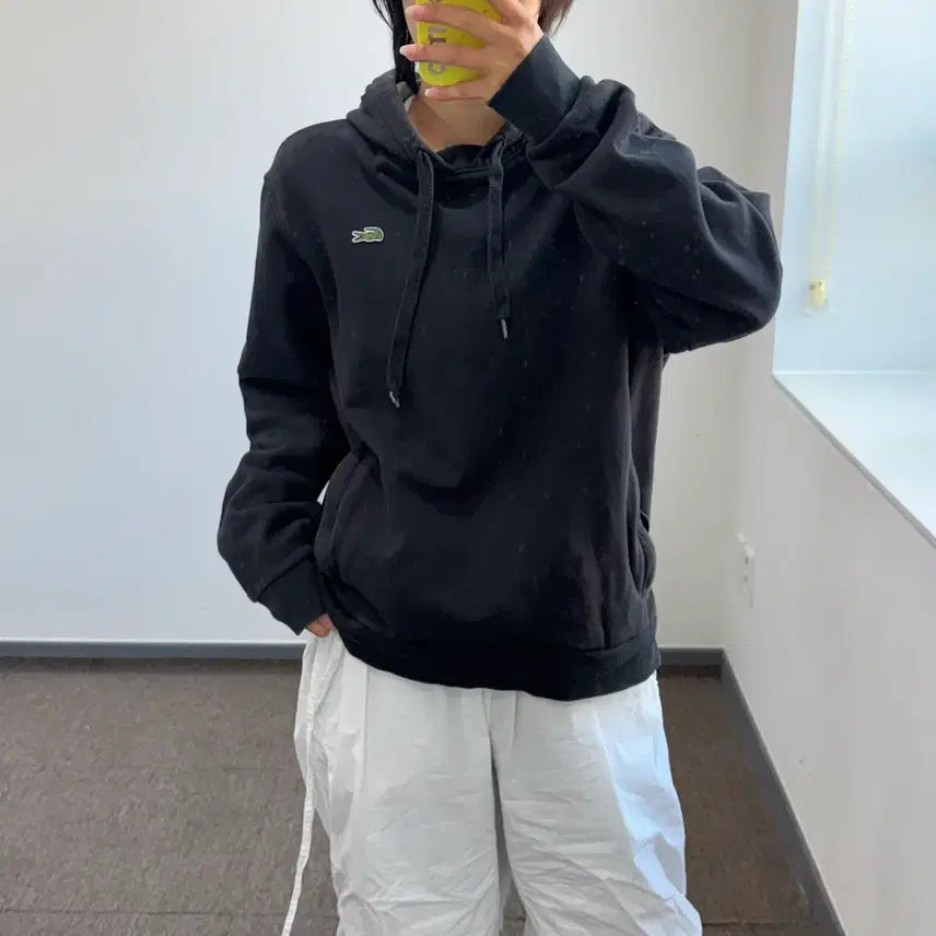 [BUNJANG] Lacoste Small Logo Black Hoodie / Lacoste 라코스테 스몰로고 블랙 후드티