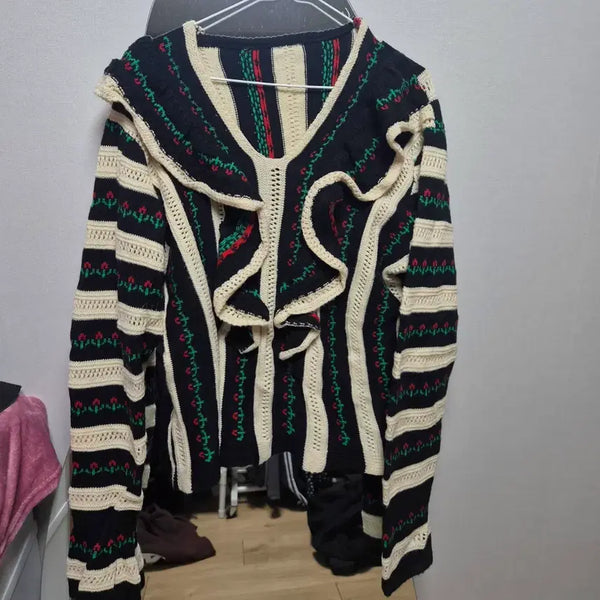 [BUNJANG] Frill Flower Pattern Knit / 프릴 플라워 패턴 니트