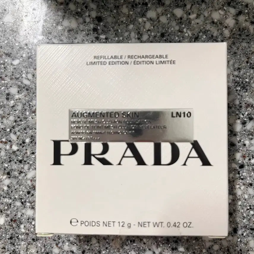 [BUNJANG] Prada Augmented Skin Foundation LN10 Refillable 12g / 프라다 어그멘티드 스킨 파운데이션 LN10