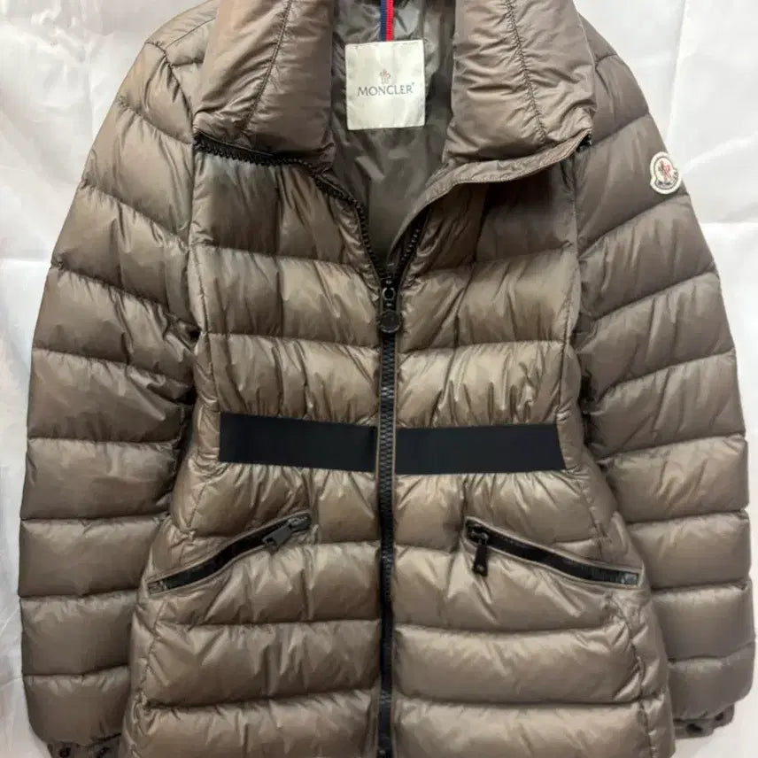 [BUNJANG] Moncler Women's Down Jacket Size 1 / 55 / 정품) 몽클레어 여성 패딩 1사이즈/55사이즈