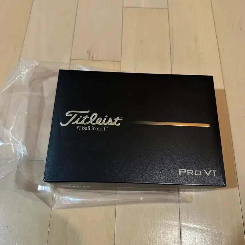 [BUNJANG] Titleist Pro V1 Golf Balls (12-Ball Pack) / 타이틀리스트 Pro V1 골프공 12개입 신형버전