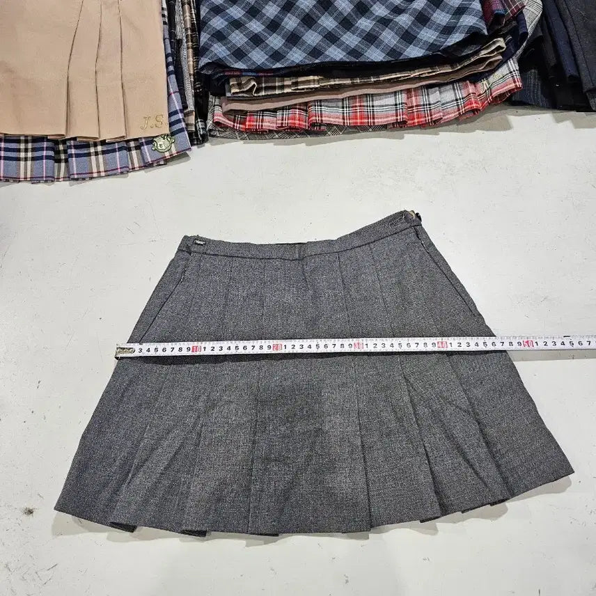 [BUNJANG] Used School Uniform Skirt Size 71 / 중고 교복치마 사이즈 71 짧치