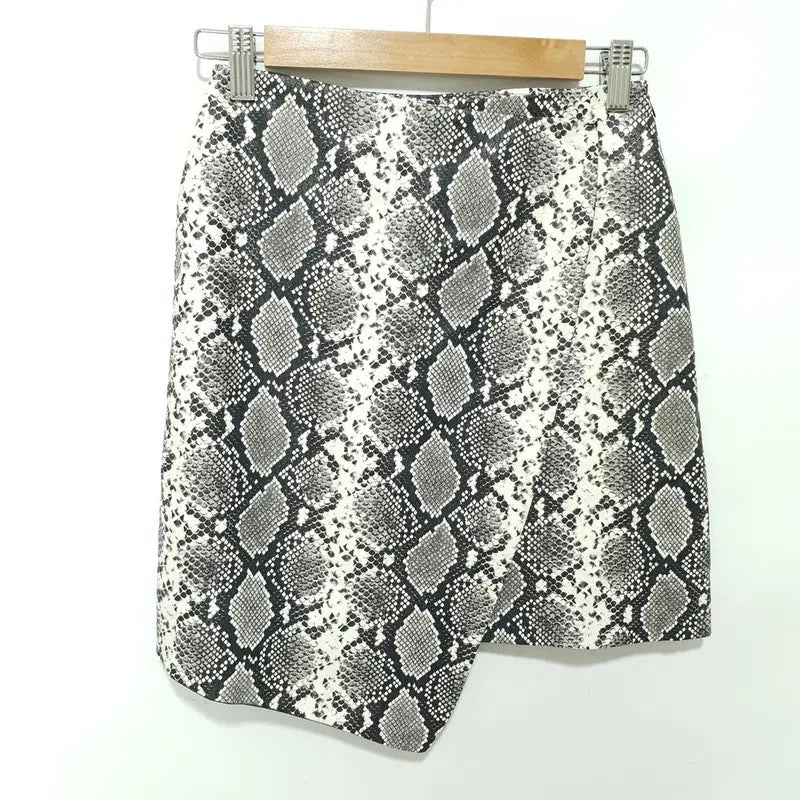 [BUNJANG] 3Times Python Leather Wrap Skirt / 쓰리타임즈 파이톤 레더 랩 스커트 S_M3027