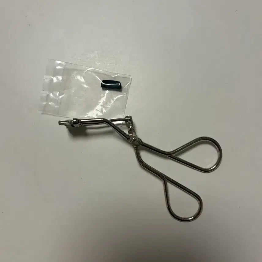 [BUNJANG] Shiseido Partial Eyelash Curler (Mini) / 시세이도 부분뷰러 (미니뷰러)