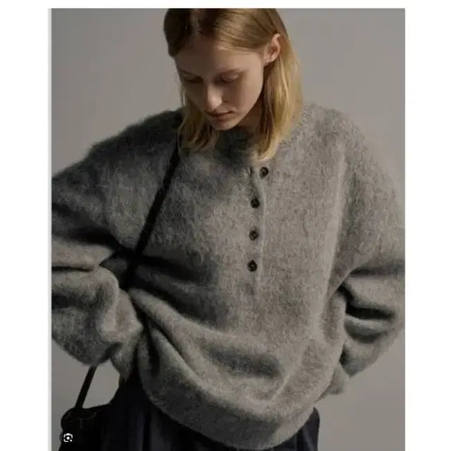 [BUNJANG] Facade Pattern Hairy Alpaca Wool Knit S Size Genuine / 파사드패턴 헤어리 알파카 울 니트 s 사이즈 정품