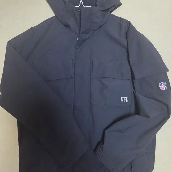 [BUNJANG] NFL Windbreaker Jacket / NFL 바람막이