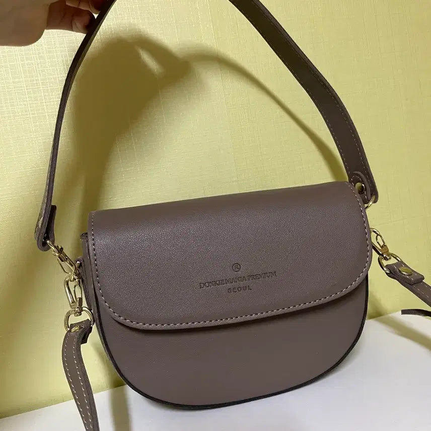 [BUNJANG] Donkey Half Moon Bag / 돈키 하프문 가방