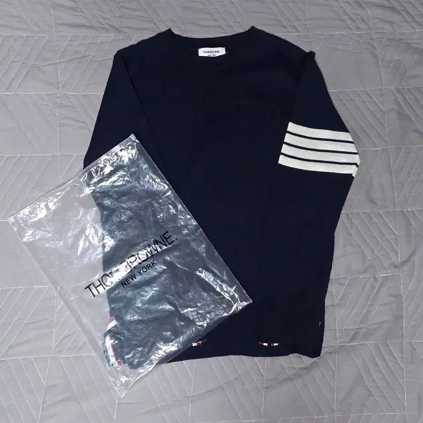 [BUNJANG] Thom Browne Navy Knit / 톰브라운 니트 네이비 상태 최상급