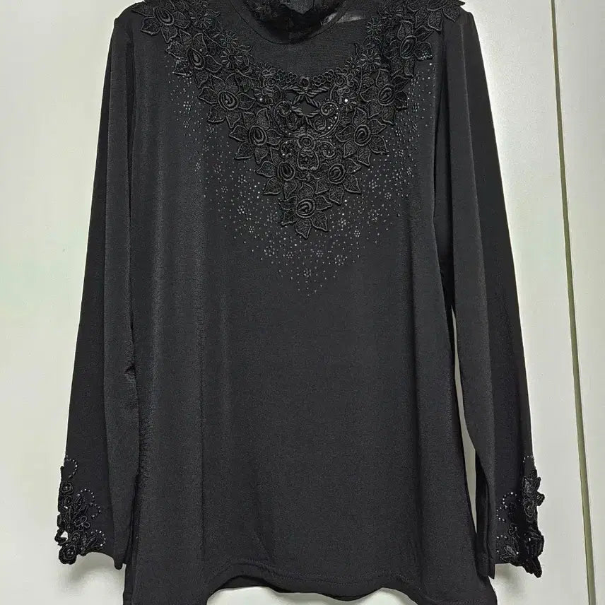 [BUNJANG] Juvance Black Lace Tee Blouse (Size 95) / (새상품) 쥬뱅스 블랙 레이스 티블라우스 (95)