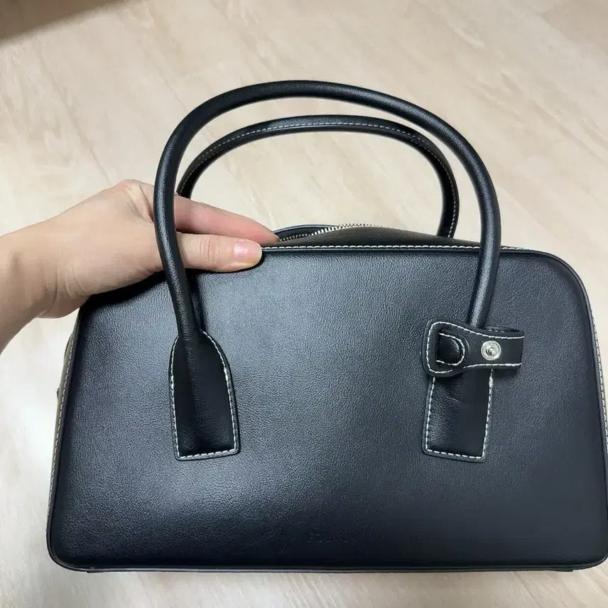 [BUNJANG] Polneua Found Bag Black Stitch / 폴뉴아 파운드백 블랙스티치