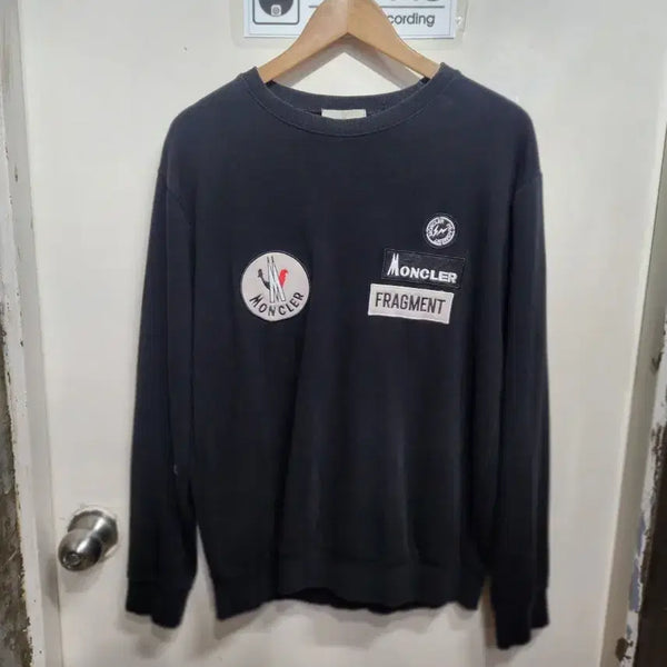 [BUNJANG] Moncler Fragment Sweatshirt Black / 몽클레어 프라그먼트 맨투맨 티셔츠 검정