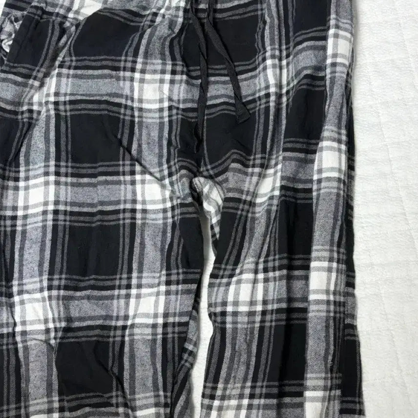 [BUNJANG] Checkered Pajama Set / 체크 무늬 잠옷