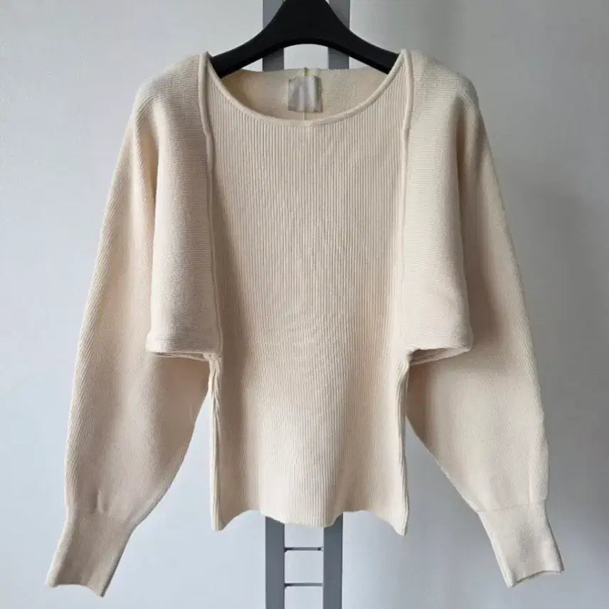 [BUNJANG] NYMPH Ivory Oversized Knit - Free Size / NYMPH 님프 골지 니트-F(새상급)