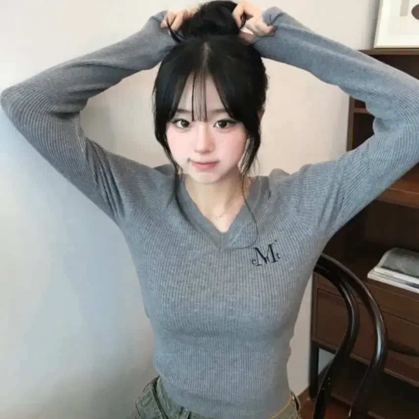 [BUNJANG] MUSEnt V-Neck Cropped Ribbed Knit Navy / 무센트 브이넥 크롭 골지 니트 네이비