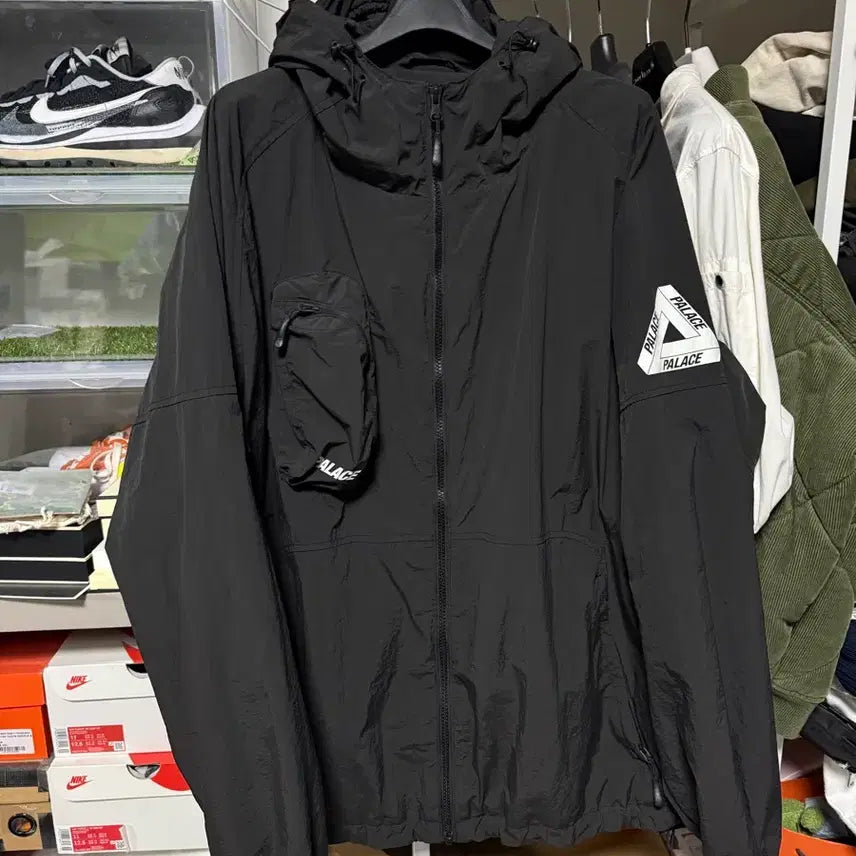 [BUNJANG] Palace Sheller Jacket Black / 팔라스 후드 쉘러 자켓 블랙 - 23FW XL사이즈