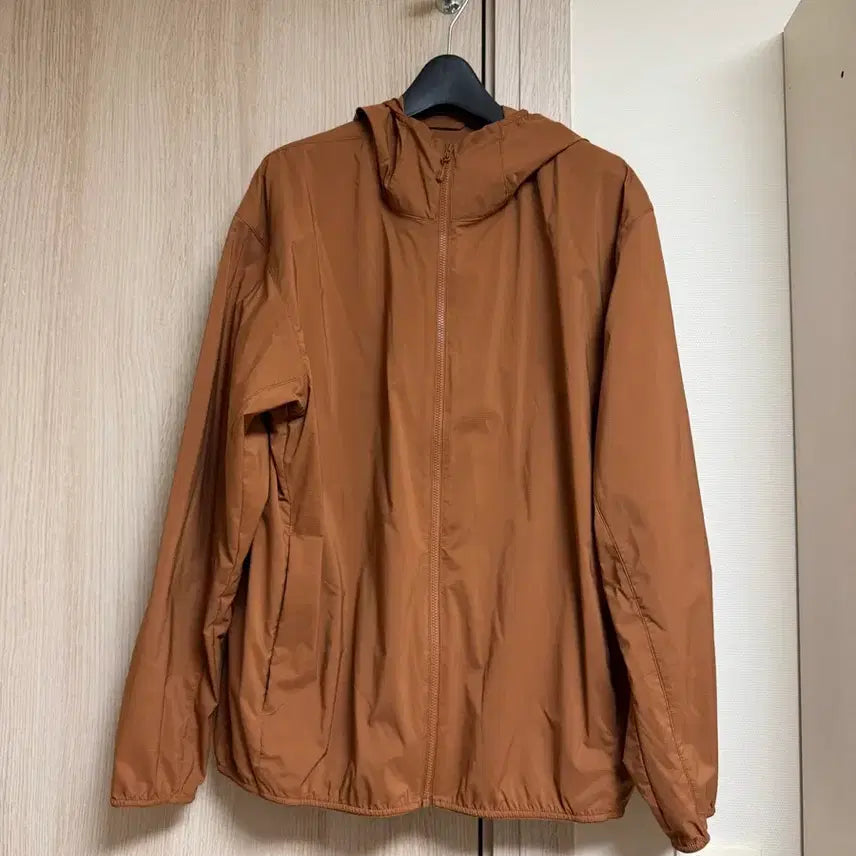 [BUNJANG] Uniqlo Windbreaker Jacket / [M] 유니클로 바람막이