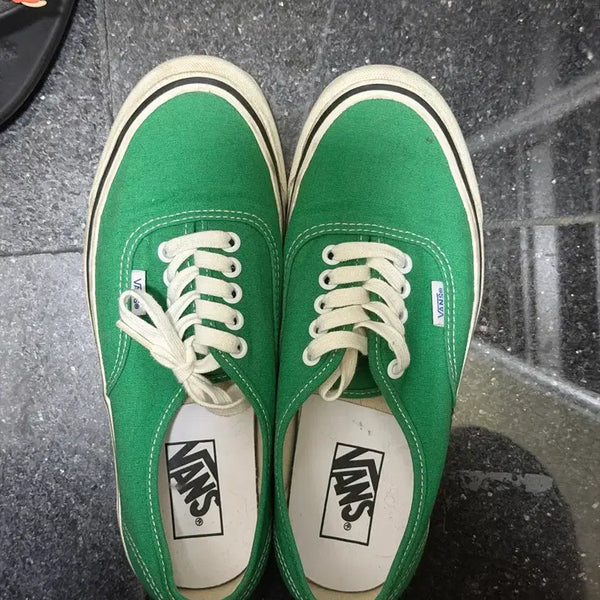 [BUNJANG] Vans Authentic 44dx Green Sneakers / 반스 어센틱 44dx 그린 255