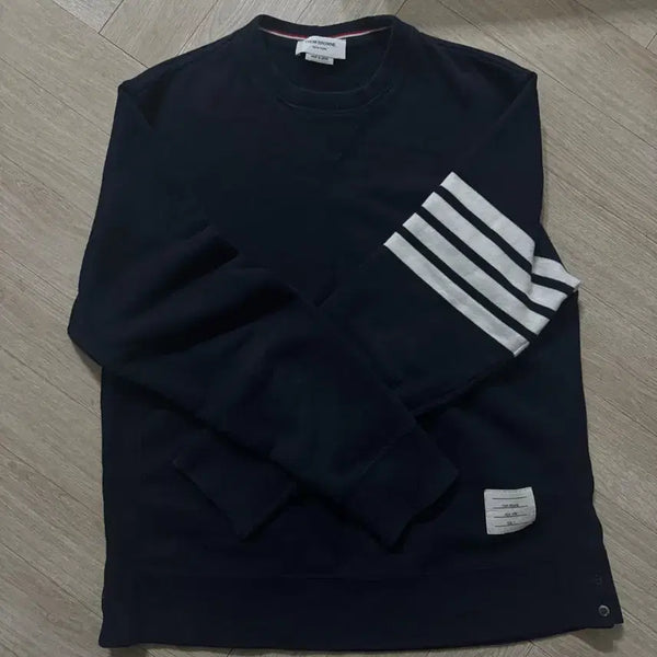 [BUNJANG] Thom Browne 4-Bar Sweatshirt Navy / [7] 톰브라운 4선 스웻셔츠 네이비 맨투맨