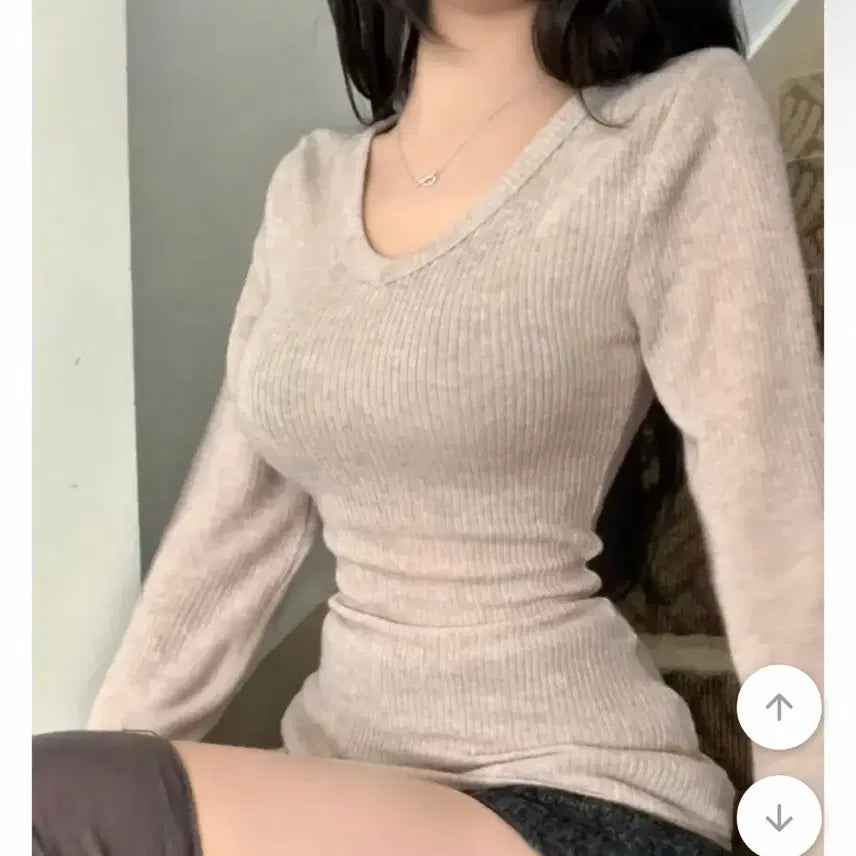 [BUNJANG] Ribbed V-Neck Long Sleeve Knit Beige / 골지 브이넥 긴팔 니트 베이지