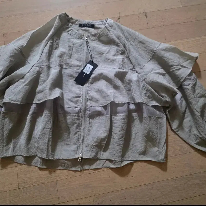 [BUNJANG] TANKUS Shiny Wrinkle Zip-Up Jacket Beige / 탱커스 셔니비 링클 집업 자켓 베이지