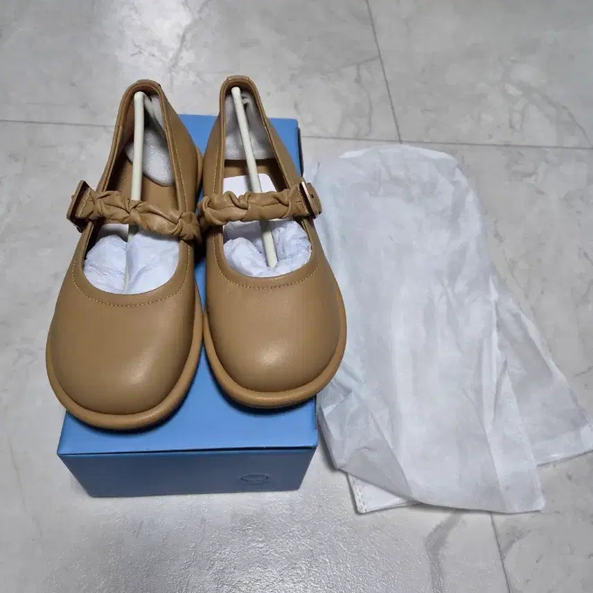 [BUNJANG] SODA Mary Jane Flat Shoes / 소다 플랫슈즈 메리제인