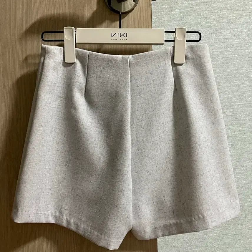 [BUNJANG] Gray Tweed Slack Shorts / (새상품) 회색 트위드 슬랙스 반바지