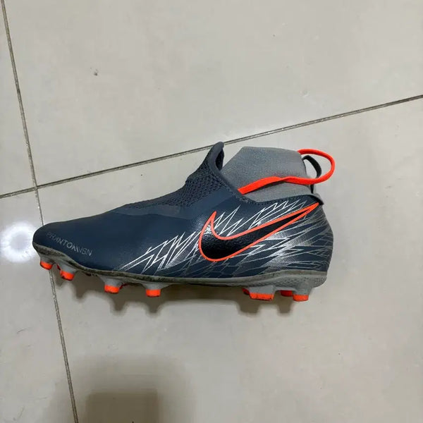 [BUNJANG] Nike Phantom Vision Academy DF FG/MG Soccer Cleats / 나이키 팬텀 비전 아카데미 DF FG/MG 축구화