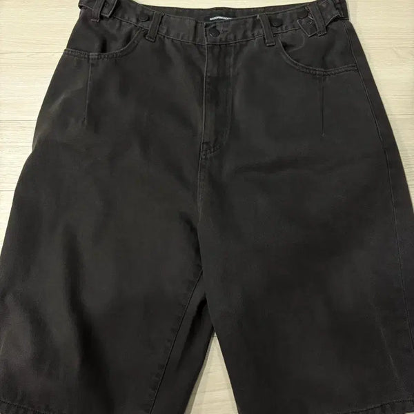 [BUNJANG] Hatching Room Bermuda Pants Brown Size 4 / 해칭룸 버뮤다팬츠