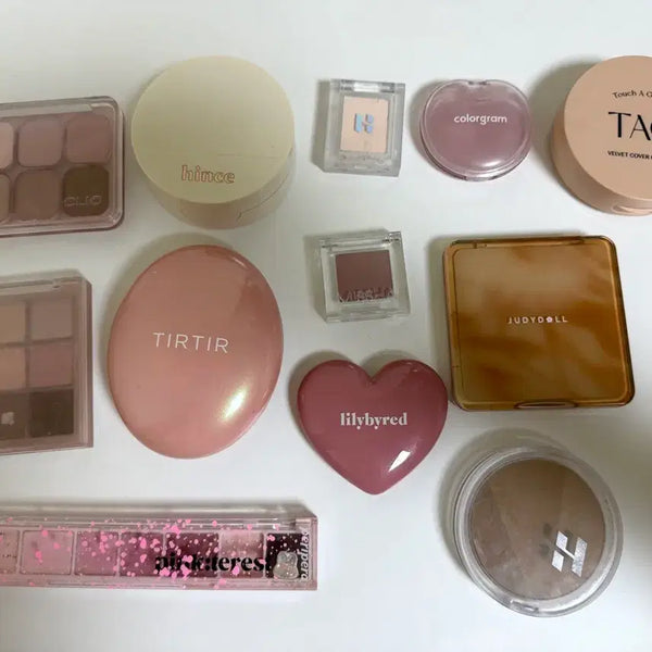 [BUNJANG] Bundle Set - Cool Tone Makeup (Cushion, Shadow, Contour, Blush) / 여쿨 화장품 일괄 판매