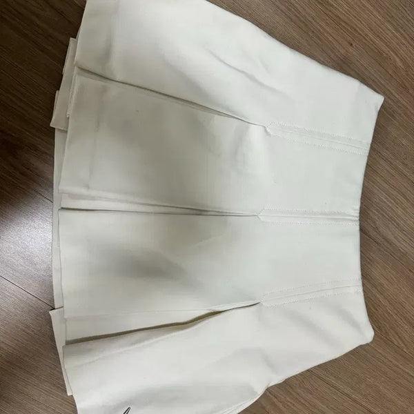 [BUNJANG] Callaway Skirt / 캘러웨이 치마