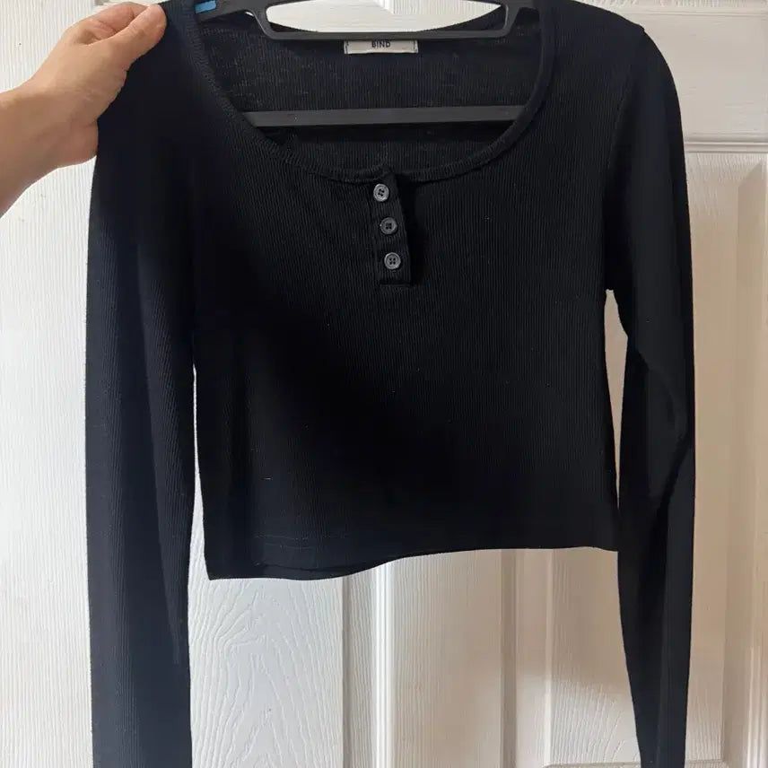 [BUNJANG] BIND Black Ribbed Knit Cropped Long Sleeve Sweater / 바인드 검정 골지 크롭 긴팔 니트