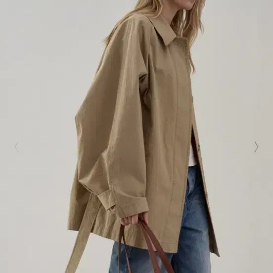 [BUNJANG] Facade Pattern Utility Half Trench Coat Beige / 파사드패턴 유틸리티 하프 트렌치 코트 베이지