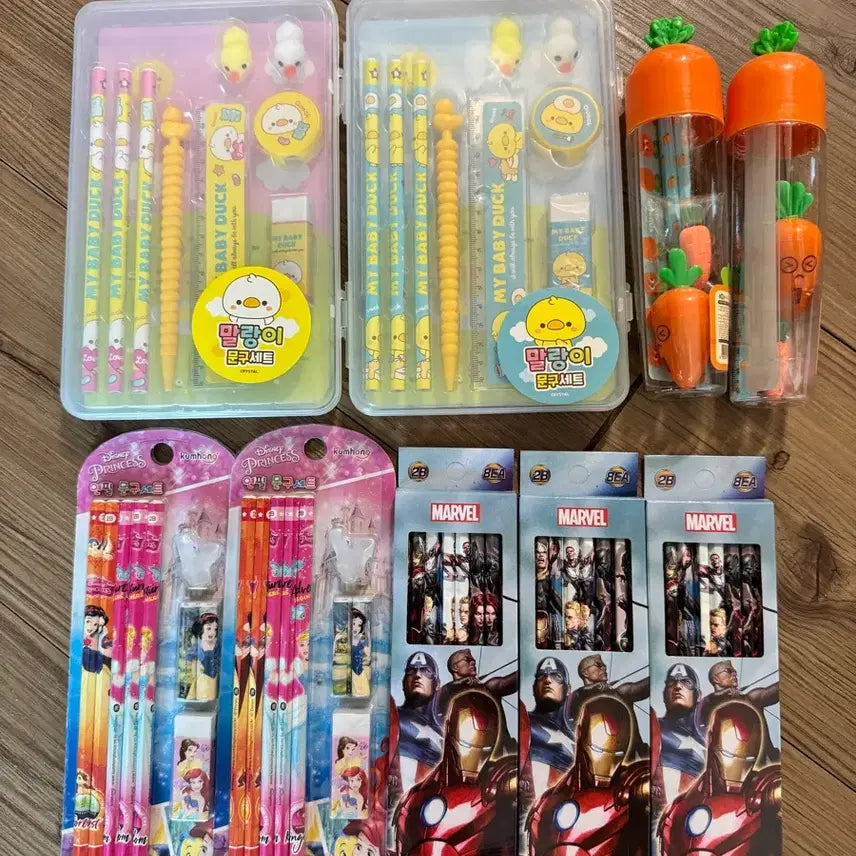 [BUNJANG] Disney Princess & Marvel Character Stationery Set Bundle / 캐릭터 문구세트 마블 디즈니 공주 문구세트 일괄 판매합니다.
