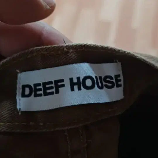 [BUNJANG] DEEF HOUSE Brown Corduroy Pants / DEEF HOUSE의 브라운 코듀로이 팬츠예요.